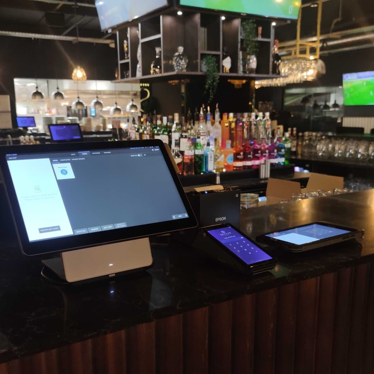 Shift4 card terminal